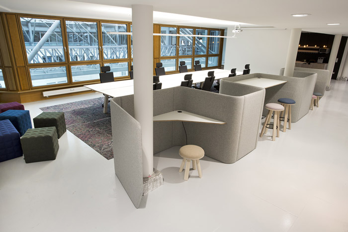 家具公司會議區(qū)裝修設計效果圖