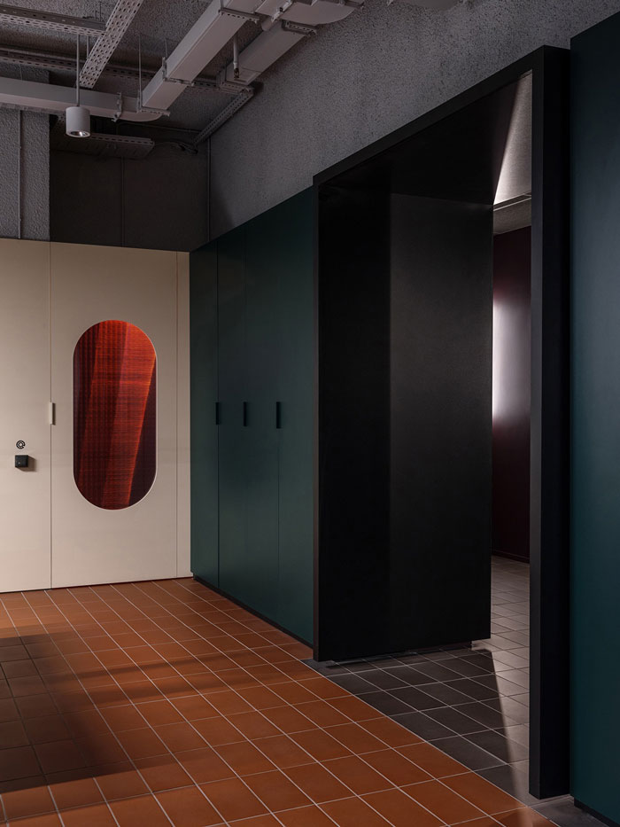 極簡(jiǎn)主義辦公室進(jìn)門(mén)區(qū)裝修設(shè)計(jì)效果圖