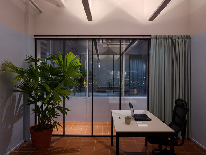極簡(jiǎn)主義總經(jīng)理辦公室裝修設(shè)計(jì)效果圖