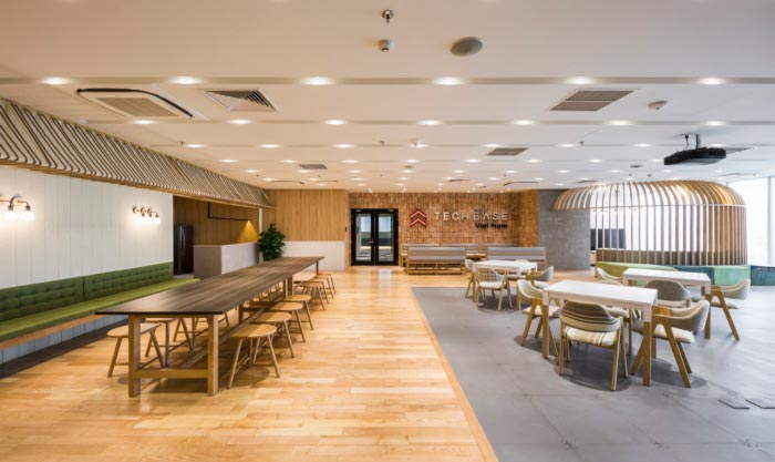 開發(fā)中心辦公室前臺裝修設(shè)計效果圖