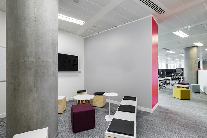 投資集團(tuán)辦公室交流區(qū)裝修設(shè)計(jì)效果圖