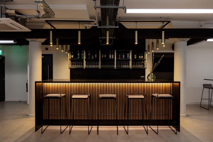 兩層辦公室吧臺裝修設(shè)計效果效果圖