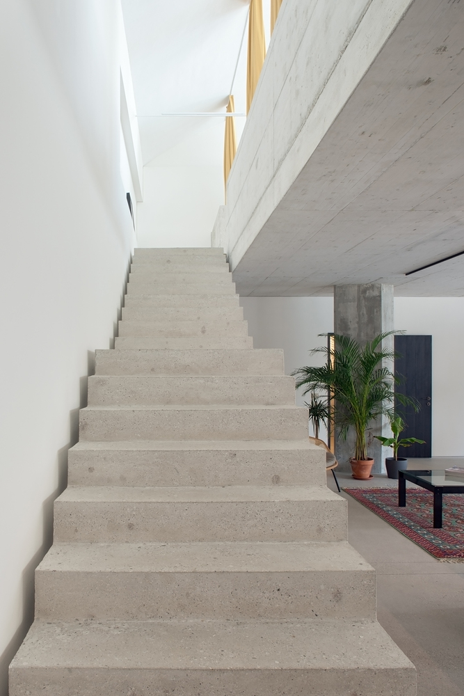 樓梯走道實(shí)拍圖